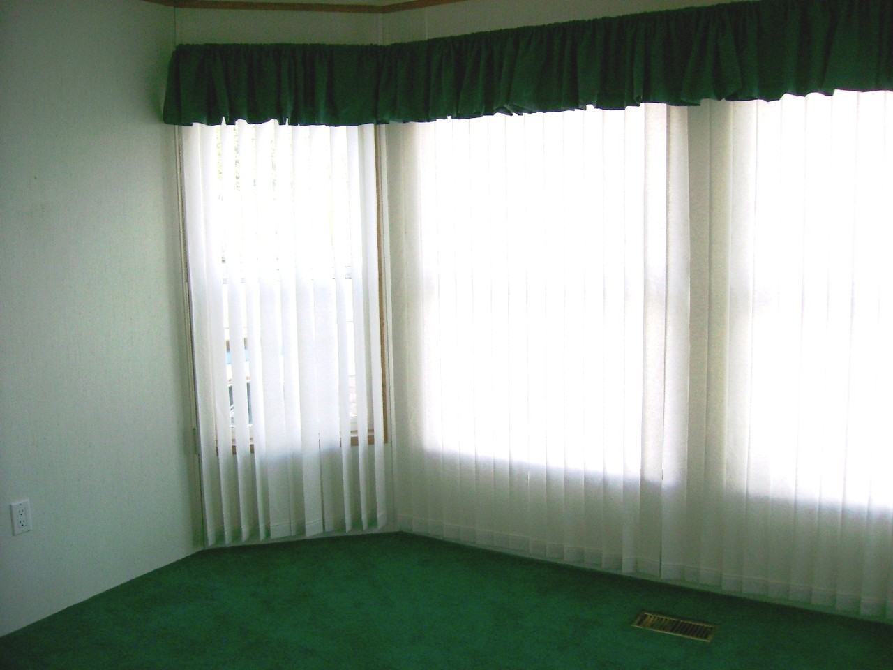 3025 Thee Ct - Photo 2 of 4