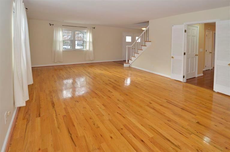 8152 Traverse Ct - Photo 3 of 19