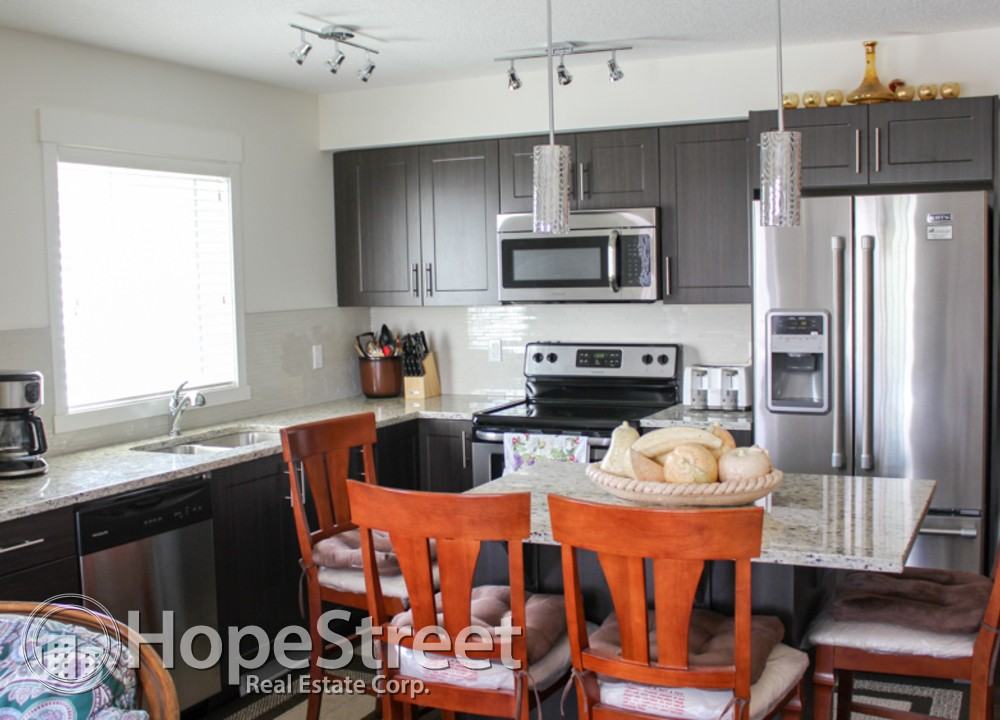 755 Copperpond Blvd. SE - Photo 2 of 9