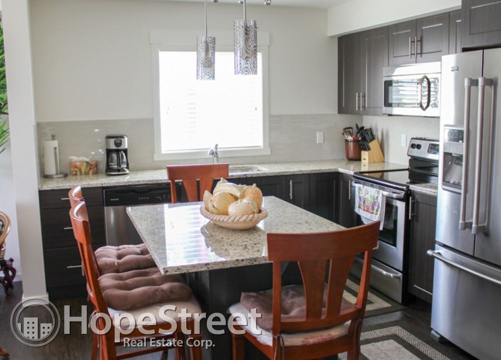 755 Copperpond Blvd. SE - Photo 3 of 9