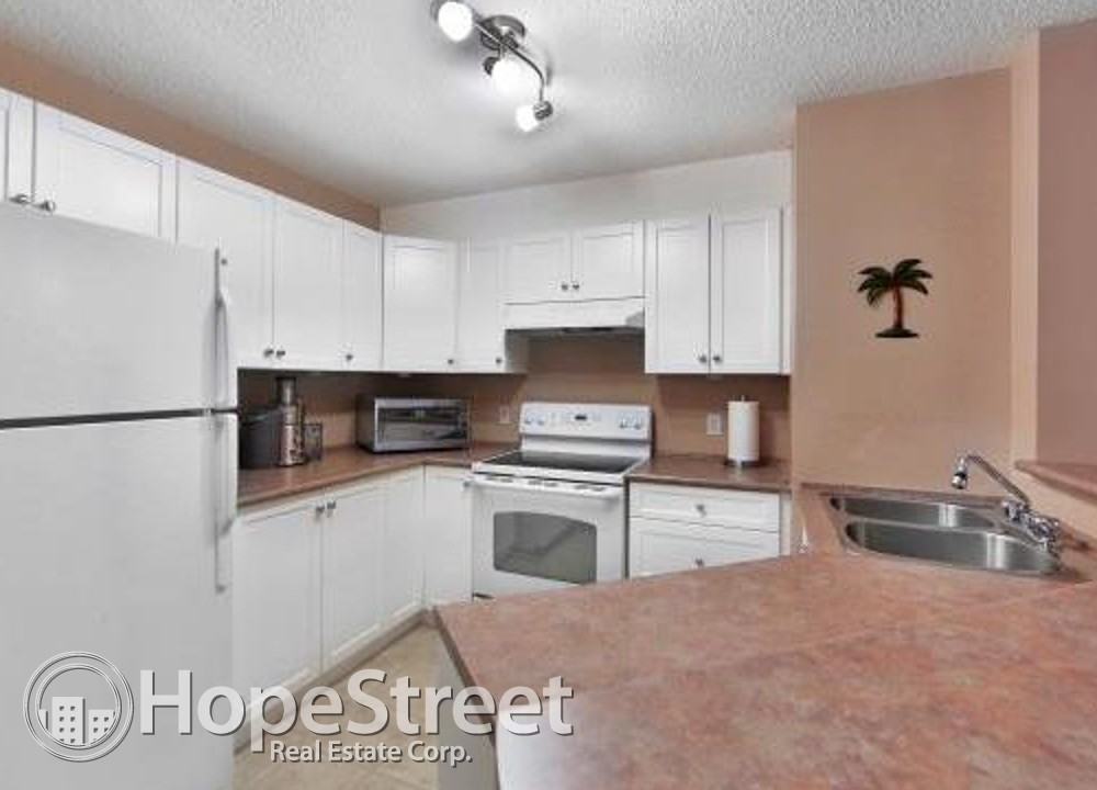 505 Railway Street W - Photo 3 of 11