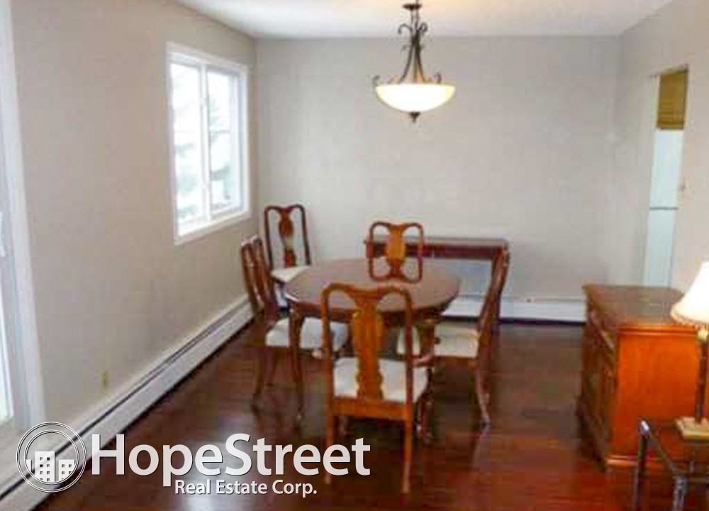 5520 Riverbend Road NW - Photo 3 of 7