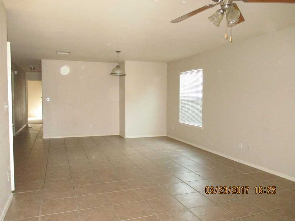 5724 Saluki A - Photo 2 of 12