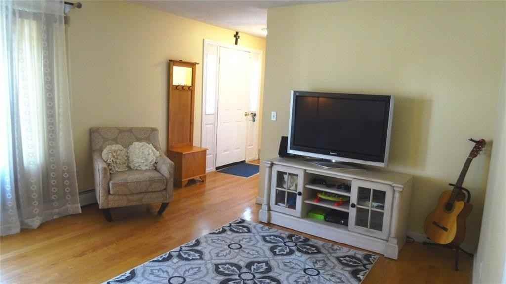 101 Pilgrim Ave - Photo 3 of 26