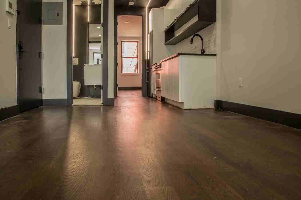 205 Johnson Avenue #2R