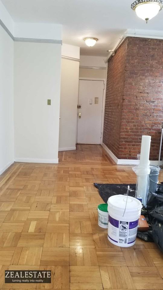 490 Ocean Parkway #3FL