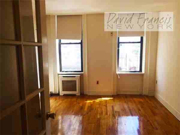 1605 Avenue P - Photo 2 of 8