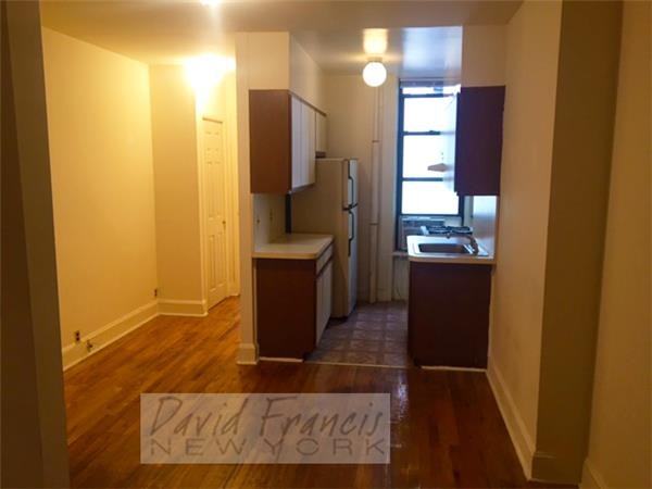 1605 Avenue P - Photo 3 of 8