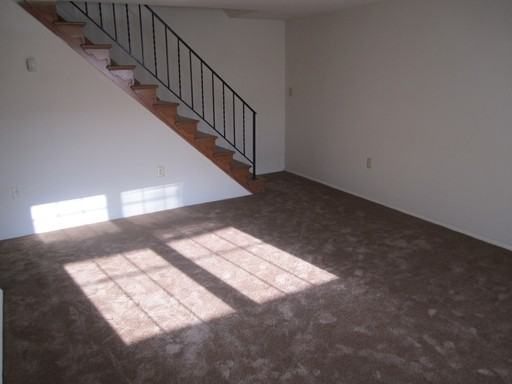 2211 Pentland Dr - Photo 2 of 3