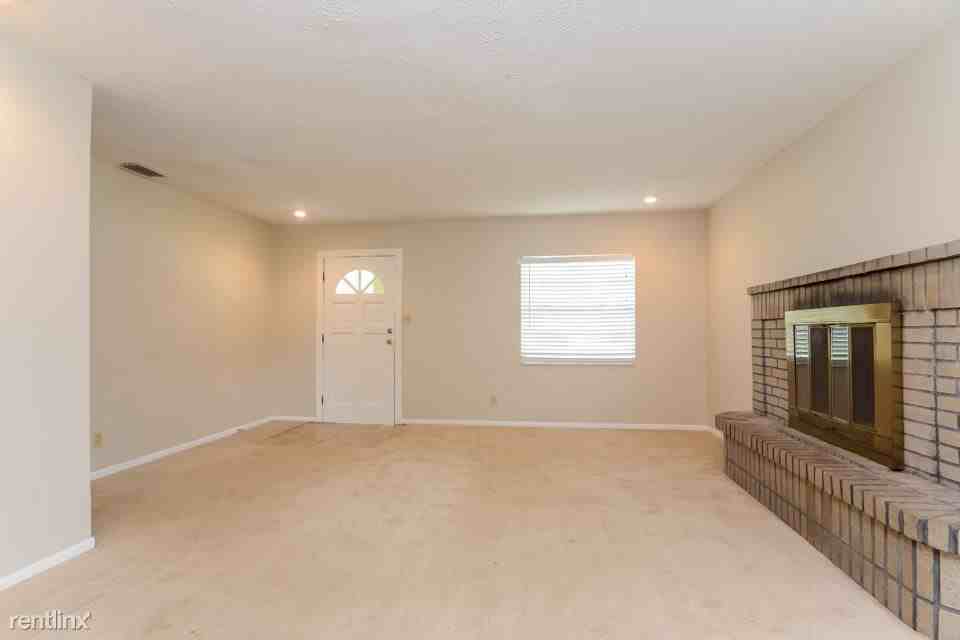 18308 Oakdale Rd - Photo 2 of 20