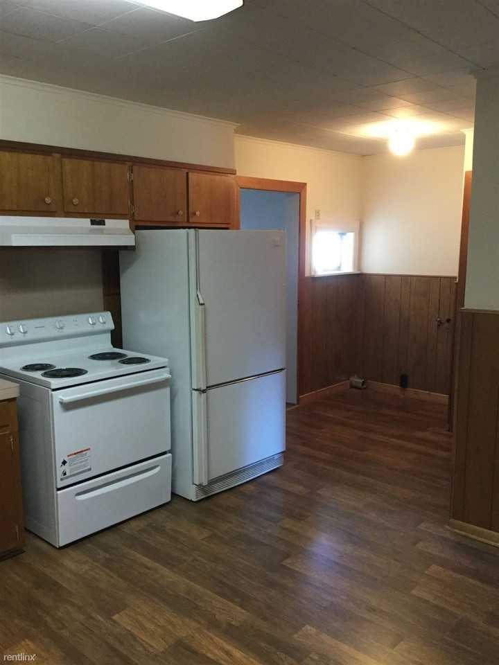 502 W Holly St - Photo 3 of 10