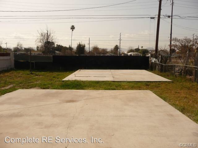 24757 Court St - Photo 2 of 7