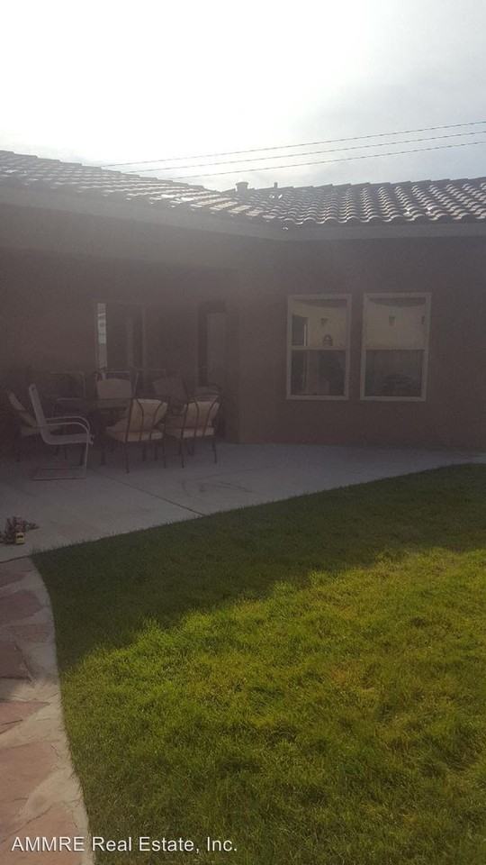 413 Monte Alto Pl NE - Photo 3 of 26