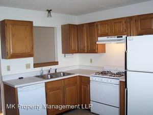 305 Palomino Ln - Photo 3 of 7