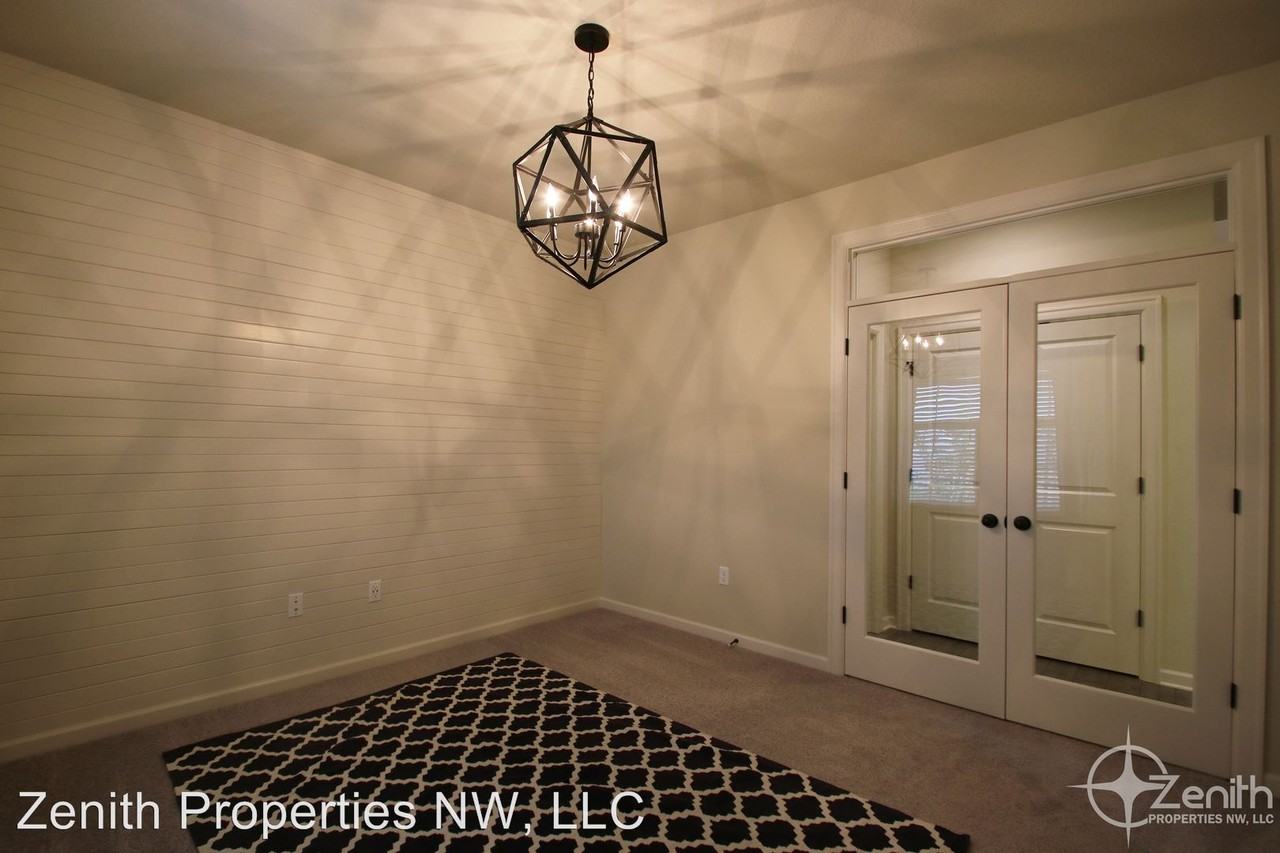 2704 NE 187th Ave - Photo 3 of 24