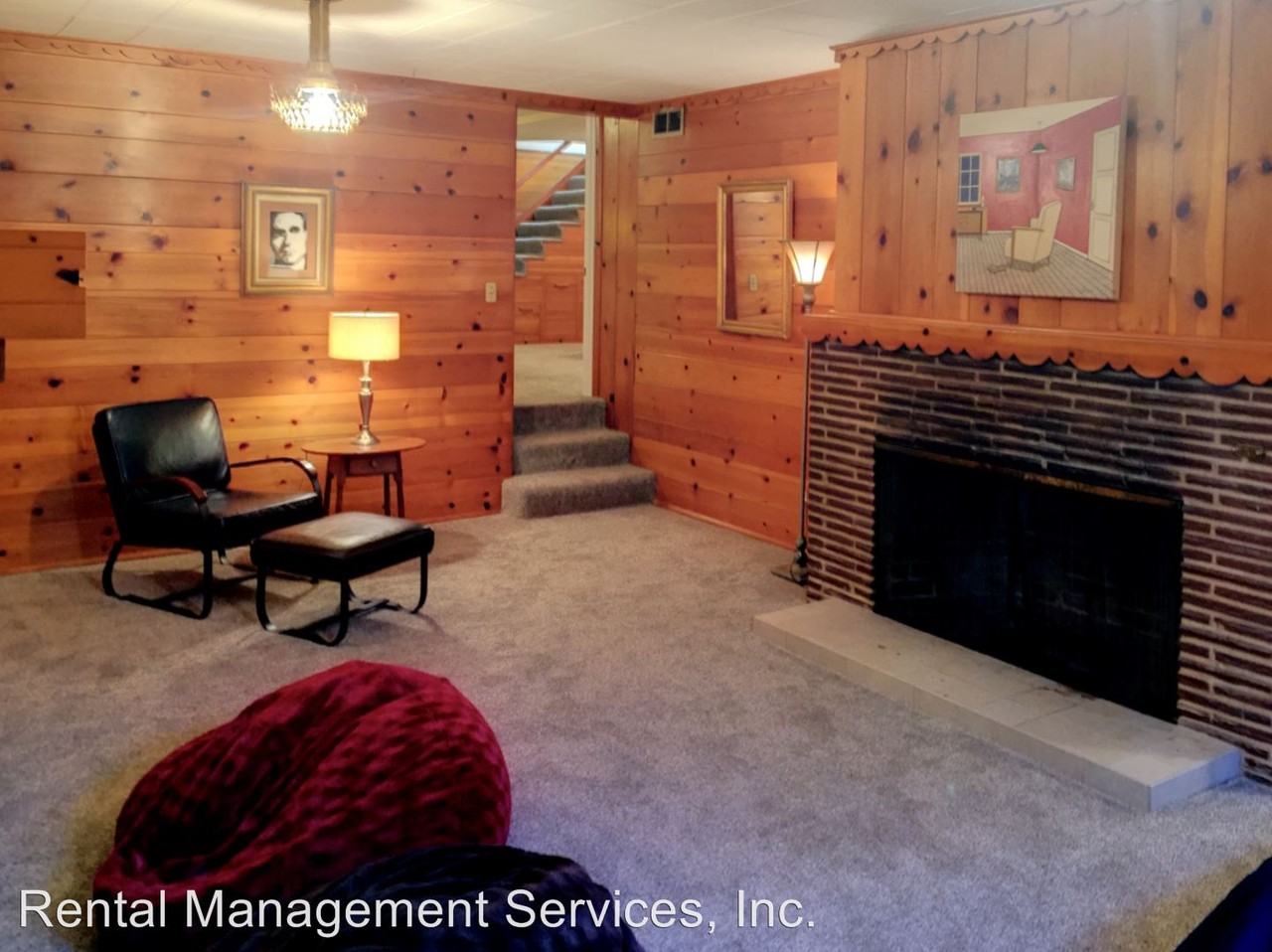 746 SW Evans St #B - Photo 2 of 20