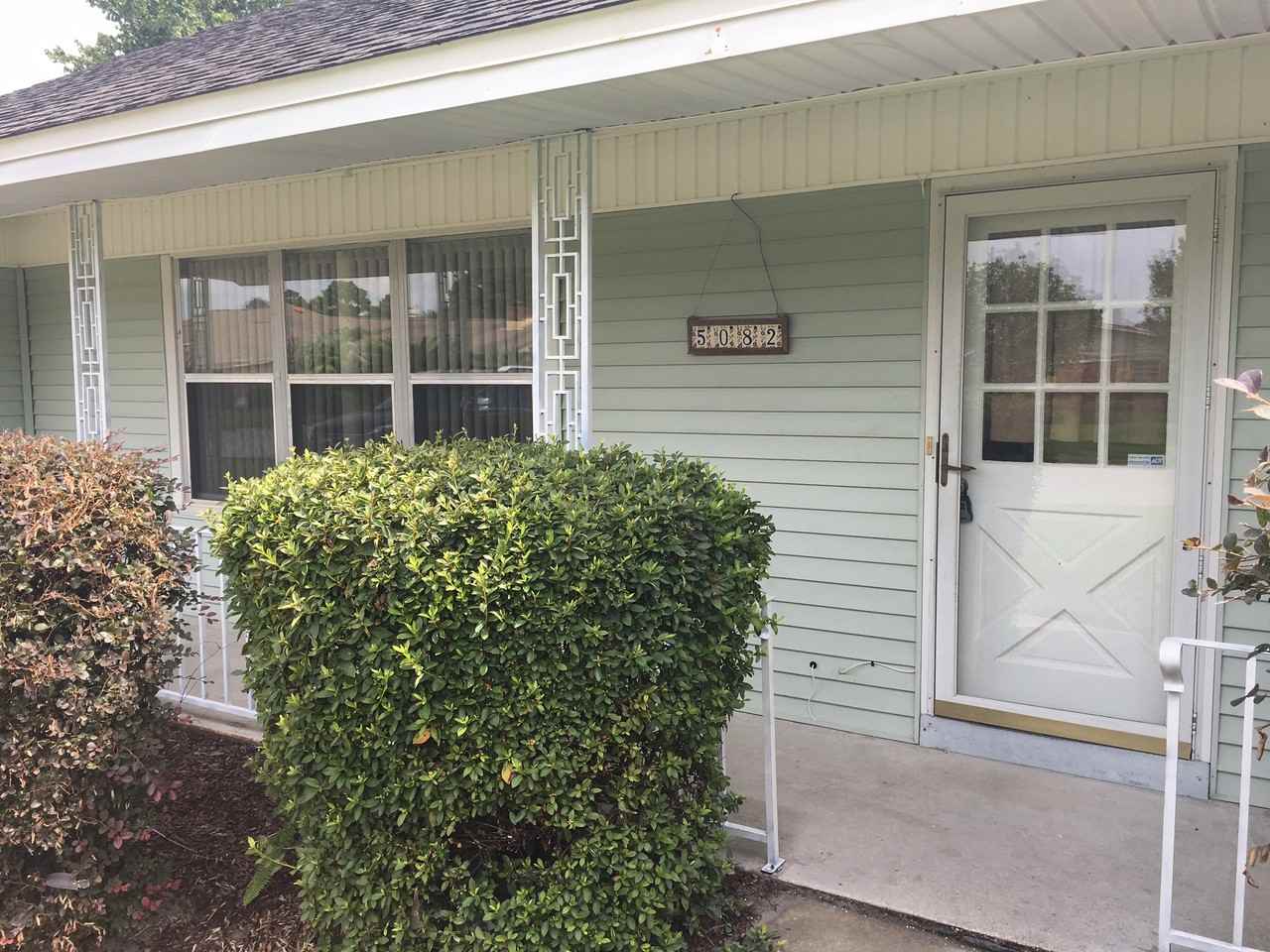 5082 Shoshone Dr - Photo 3 of 20