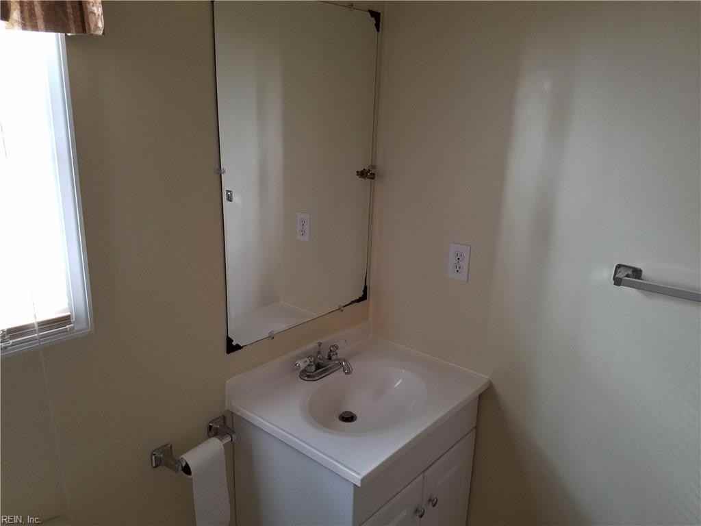 57 Sycamore Ave - Photo 2 of 10