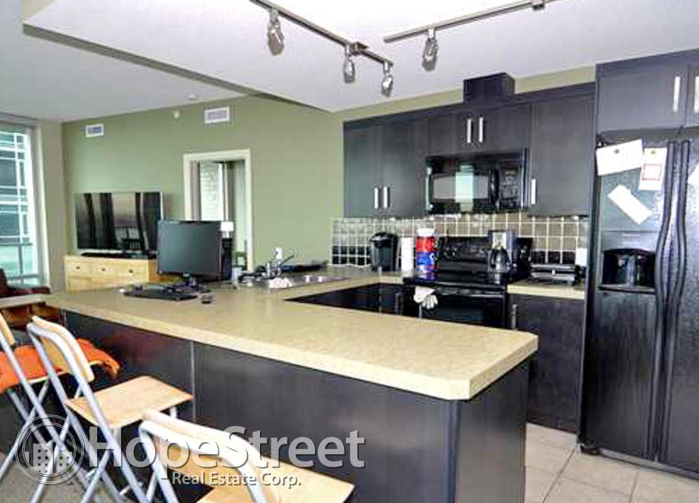 1410 1 Street SE - Photo 3 of 15