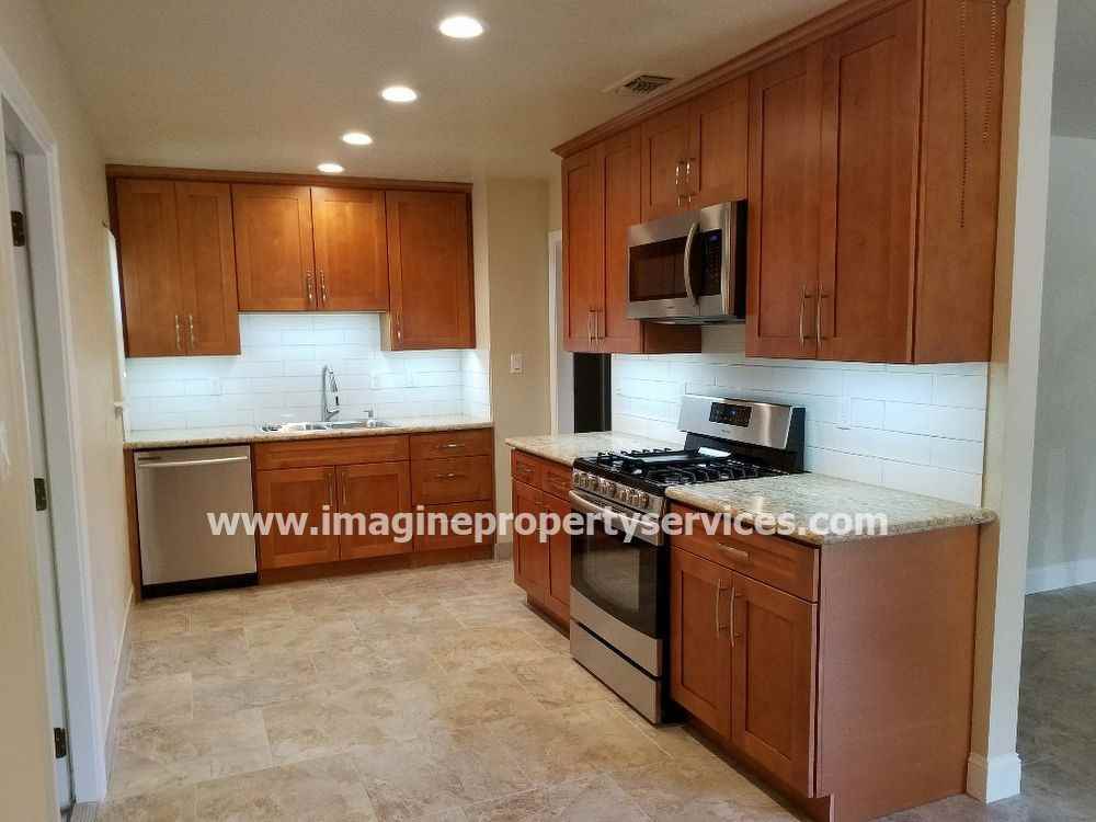 6645 Chastain St - Photo 2 of 24