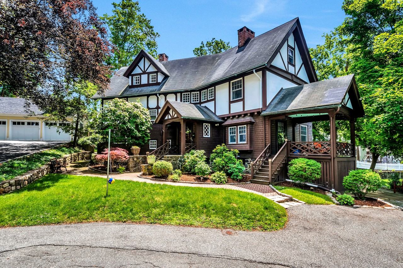 14 Fairview Terrace - Photo 2 of 28