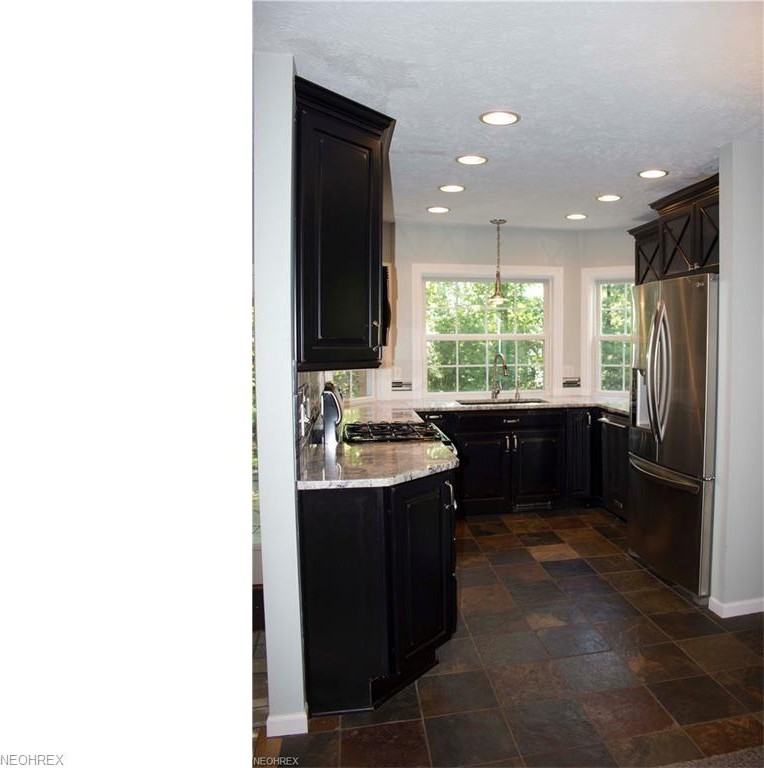 104 Middle Post Pointe #104 - Photo 2 of 19