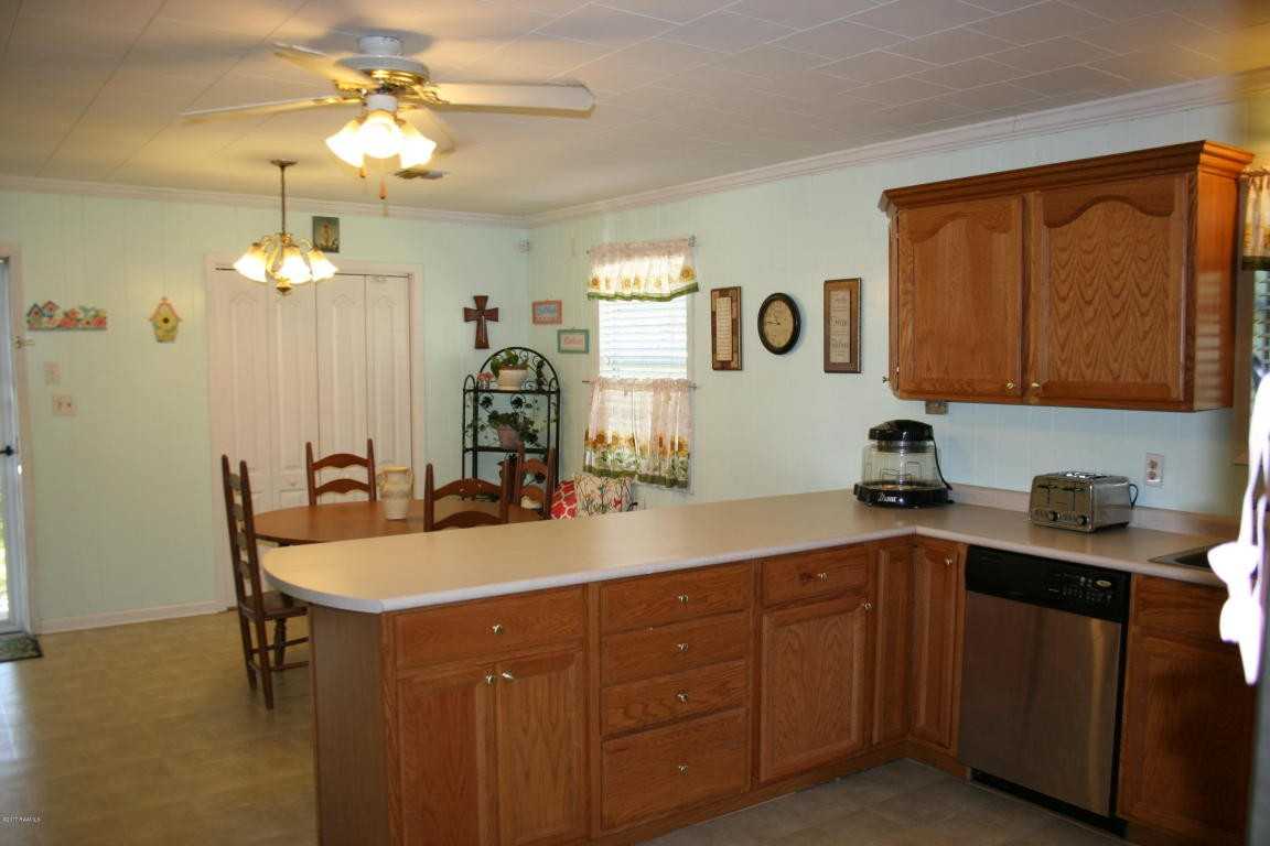 186 Rainbow Dr - Photo 3 of 15