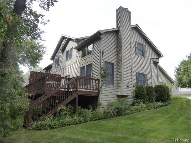 276 Stratford Ln #30 - Photo 2 of 31