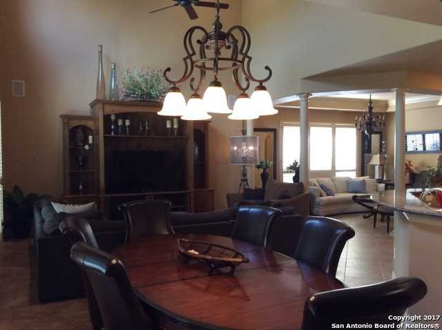 82 Westcourt Ln - Photo 3 of 20