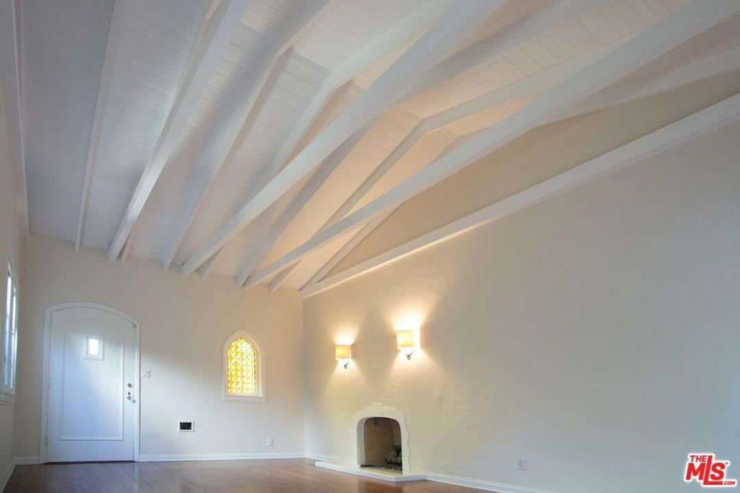 6504 Commodore Sloat Dr - Photo 3 of 21