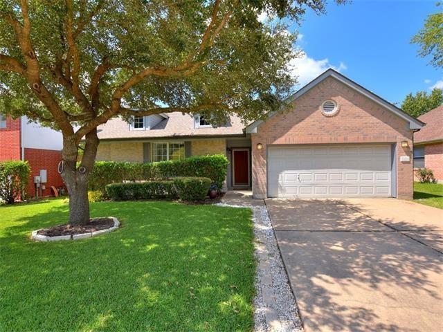 17014 Cranston Dr - Photo 2 of 32