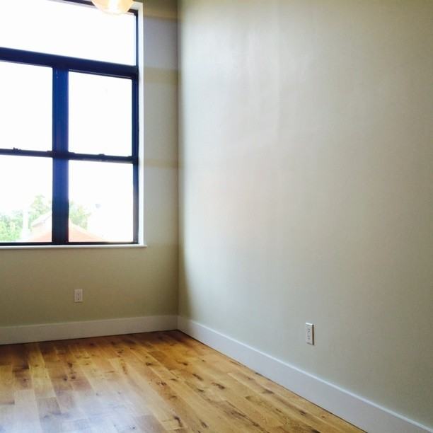 186 Wilson Avenue #36JN