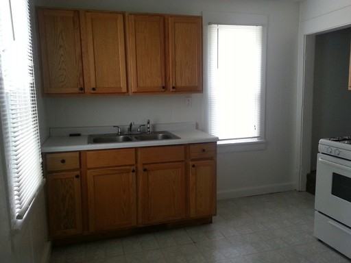 2415 8th Ave S - Photo 2 of 11