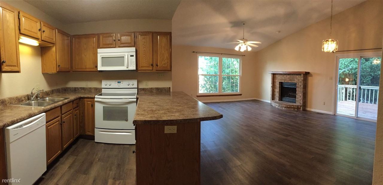 317 Hannah Dr - Photo 3 of 14