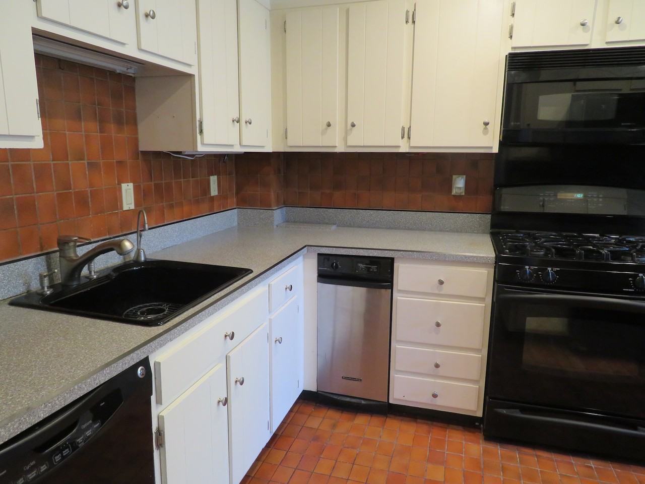 31 The Hamlet - Photo 3 of 16