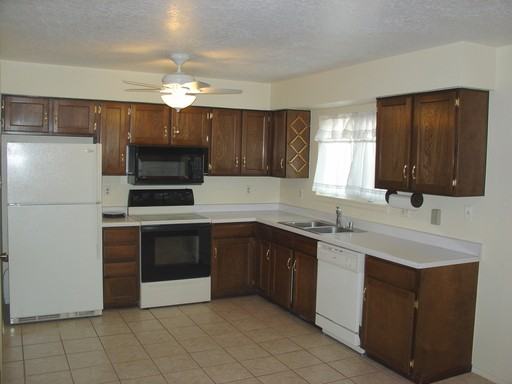 7128 San Francisco Rd NE - Photo 2 of 17