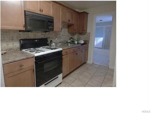 160 Orange Turnpike - Photo 3 of 8