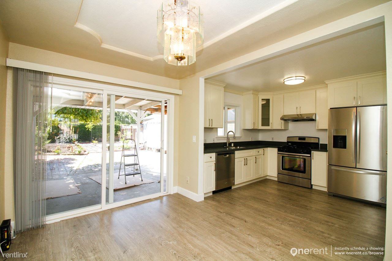 1394 Carlton Ave - Photo 2 of 13