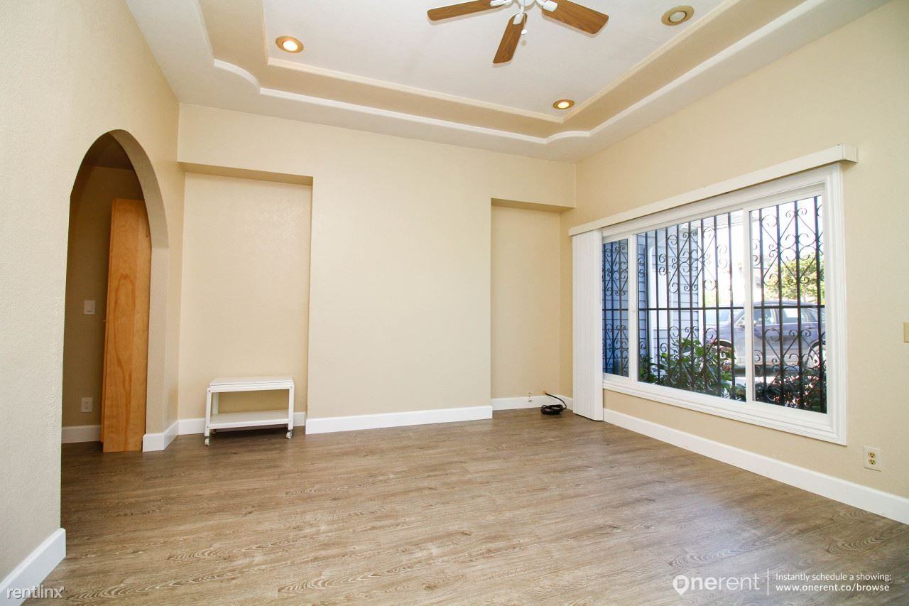 1394 Carlton Ave - Photo 3 of 13