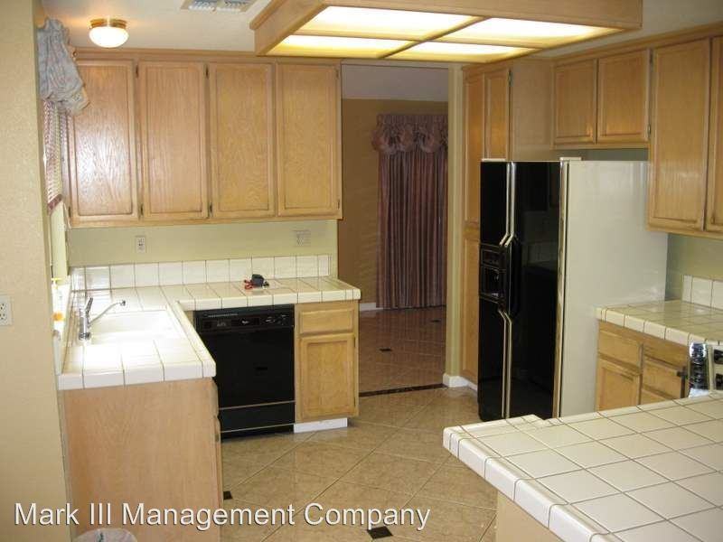 151 Pinedale Ave - Photo 2 of 6