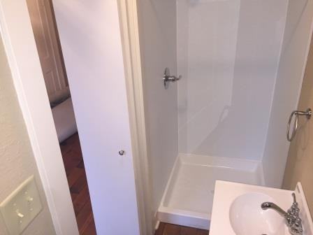 708 S 16th St - Photo 3 of 34