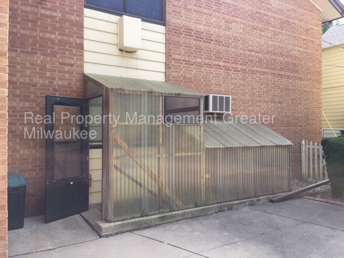 2 Main St - Photo 3 of 3