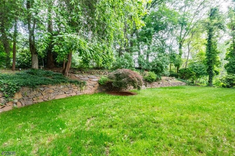 56 Norwood Rd - Photo 2 of 24