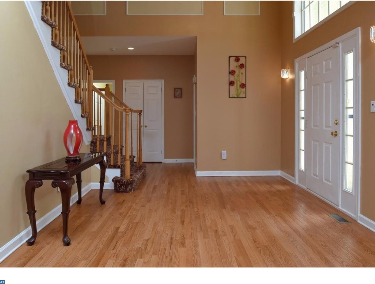 56 Spruce St - Photo 2 of 25