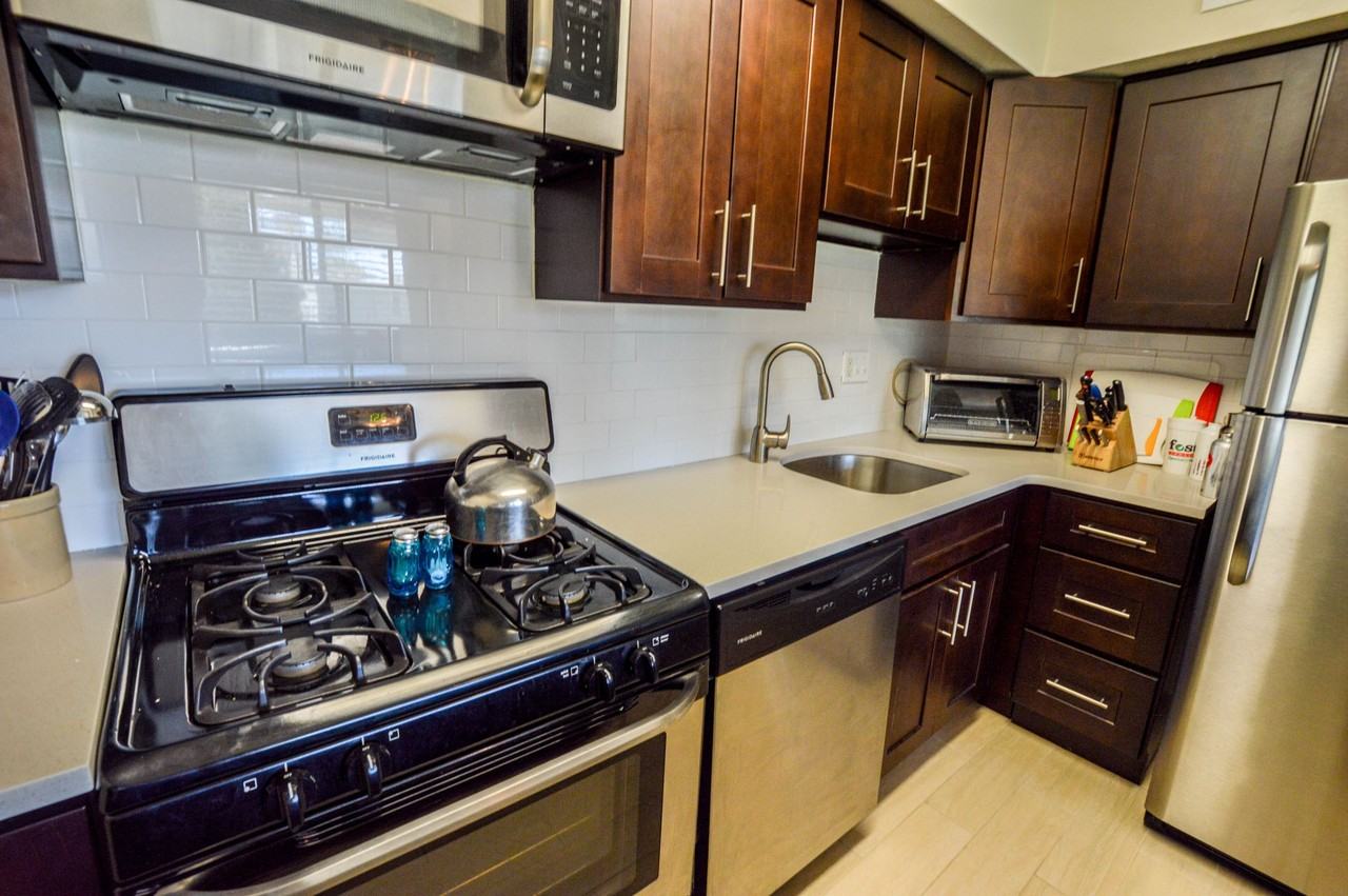 8200 Henry Avenue - Photo 3 of 28