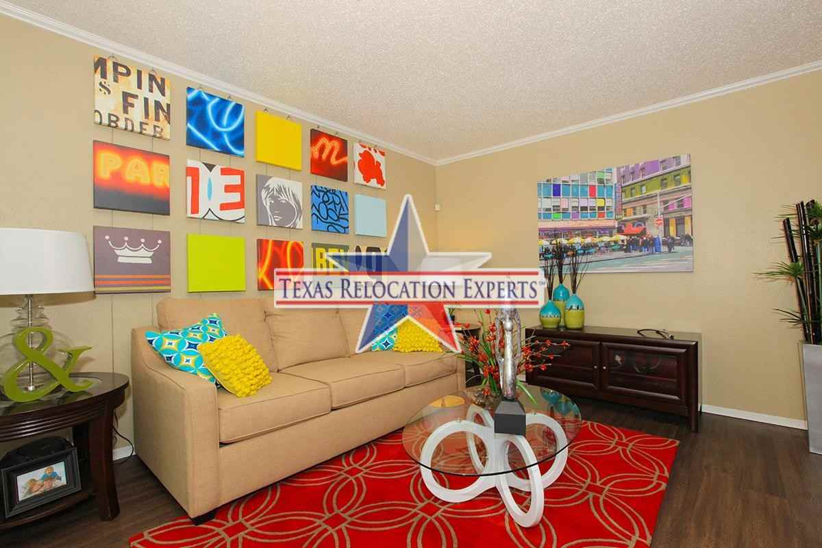 Cinnamon Creek Drive