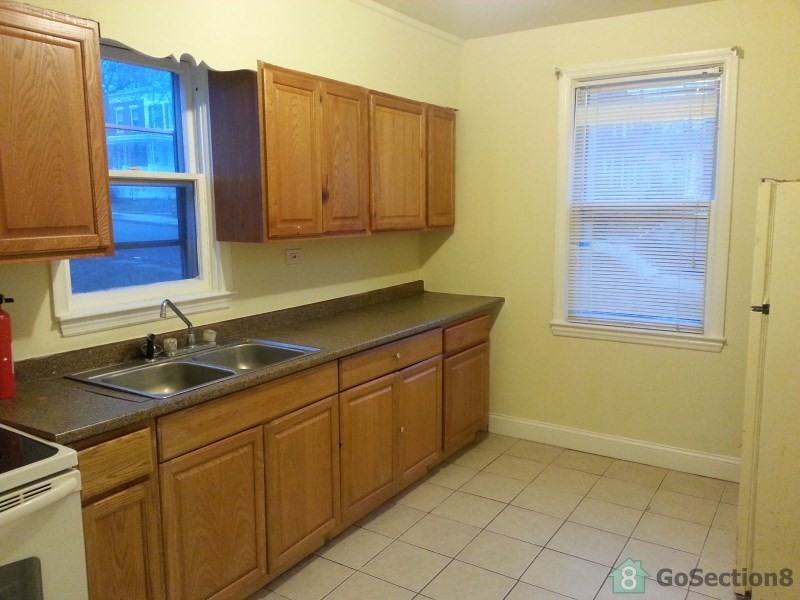 5004 Midwood Ave - Photo 3 of 7