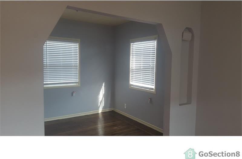 1135 77th Ave - Photo 3 of 5