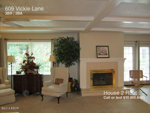 609 Vickie Ln - Photo 3 of 12