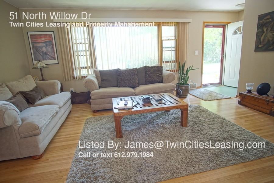 51 Willow Dr N - Photo 3 of 30